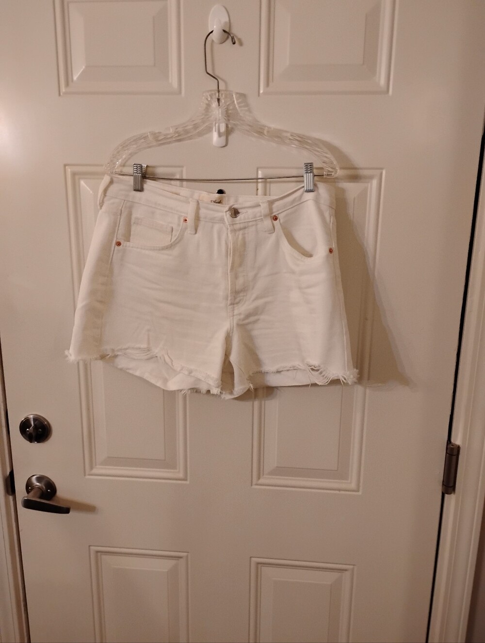 Universal Thread White Frayed Hem Denim Shorts Mid Rise 90s